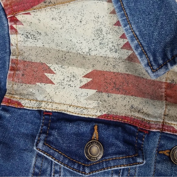Frye and Co. Womens Denim Jean Jacket Western Aztec Southwestern, Size Small - Picture 4 of 8